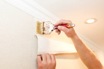 Pose de papier peint à la Gravelle — revêtements muraux et toiles de verre